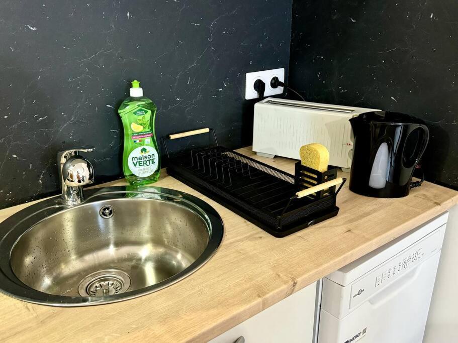Joli Studio Centre-Ville Loriol-sur-Drome Zewnętrze zdjęcie